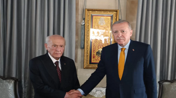Ahlat’ta tarihi an: Lider Bahçeli ve Cumhurbaşkanı Erdoğan, Devlet Bey Konağı’nda buluştu