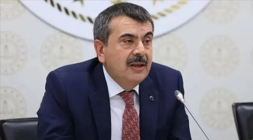 Bakan Tekin’den ‘forma’ açıklaması: 4 yıl boyunca değiştirilmeyecek!