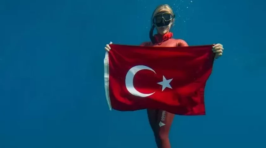 Milli Sporcu Şahika Ercümen’den Zafer Dalışı