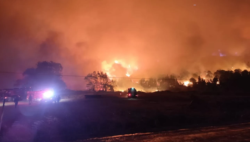 Bursa’da orman yangını kontrolden çıktı! Yerleşim yerleri tehlikede