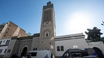 Paris’teki camilerin önüne 9 domuz kafası bırakıldı! Fransa polisinden açıklama