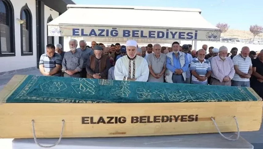 Yarım saat arayla iki kaza! Yaşlı adam hayatını kaybetti