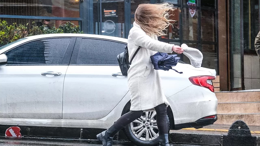 55 il için “turuncu” ve “sarı” uyarı: Kuvvetli yağış ve fırtınaya dikkat