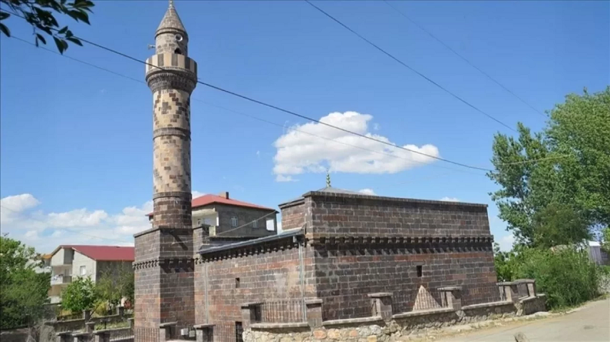 CHP’nin yıktığı cami yeniden ibadete açıldı! 85 yıl sonra yeniden ezan sesi!
