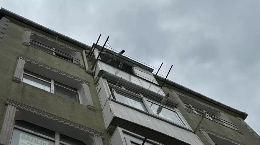 Fatih’te şüpheli ölüm: Bir kadın 5. kattan düştü, hayatını kaybetti