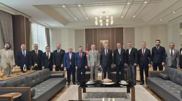 MHP heyetinden “Kıbrıs” çıkarması! KKTC Cumhurbaşkanı Tatar’a ziyaret