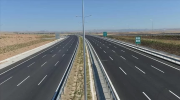 Türkiye’nin bölünmüş yol ağı 22 yılda yaklaşık 5 katına çıktı