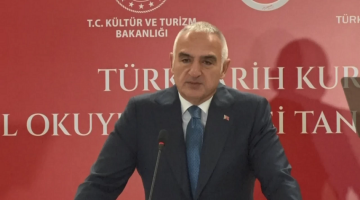 Gençler artık tarihi sıkıcı bulmayacak: 100 kitaplık proje tarihi baştan yazıyor!