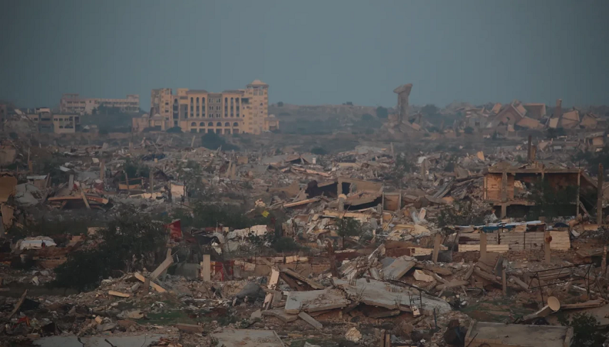 İsrail savaş uçakllarıyla Gazze’ye bomba yağdırdı