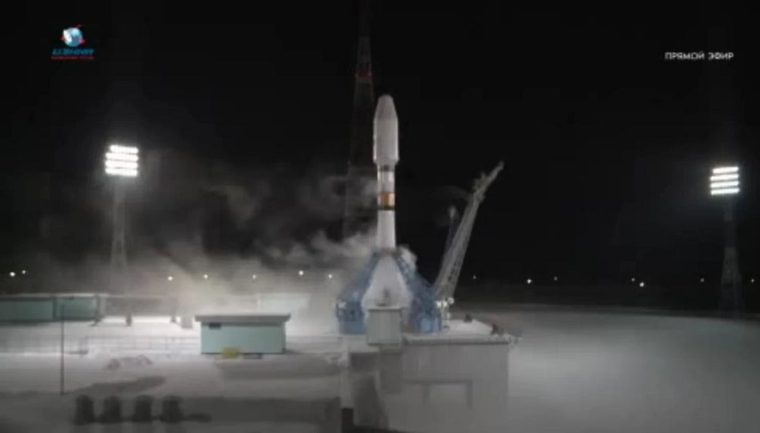 Yaptırımlar onları durduramadı! Ülke tarihinin en ağır gözlem uydusunu uzaya fırlattı