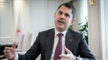 CHP’li belediyeler 3-5 konutu bitiremezken, Özgür Özel deprem bölgesinde yapılan 455 bin konutta kusur arıyor!