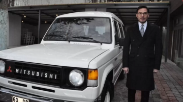 Tokat’ta anlamlı vefa: Efsane valinin oğlu, babasının makam aracını belediye hizmetine aldı