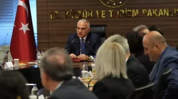 Bakan Ersoy’dan dijital turizm mesajı