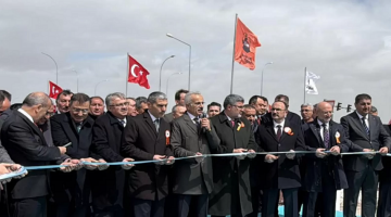 Afyonkarahisar’a çifte müjde: İki yol projesiyle 1.8 milyar liralık tasarruf! Bakan Uraloğlu hizmete açtı