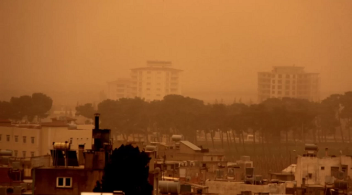 Meteoroloji uyardı: Kuzey Afrika’dan gelen toz taşınımı Türkiye’yi etkisi altına alacak!