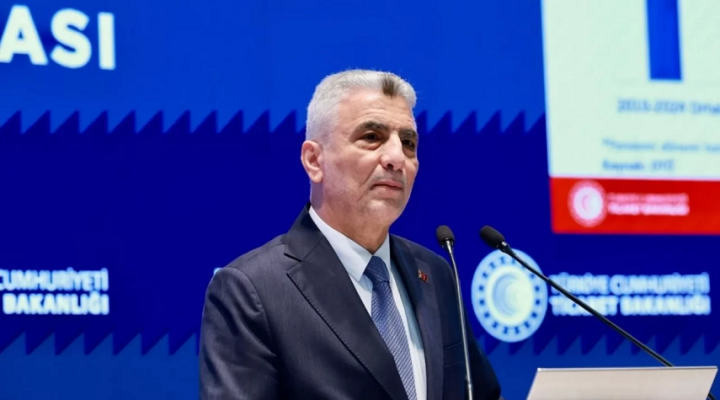 İhracatta nisan fırtınası! Bakan Bolat Ordu’dan müjdeyi verdi: Cumhuriyet tarihinin en yüksek ikinci aylık rakamı geldi!